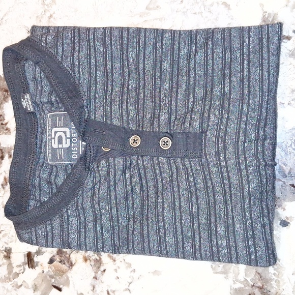 Henley shirt by Social Distortion L - Picture 6 of 6